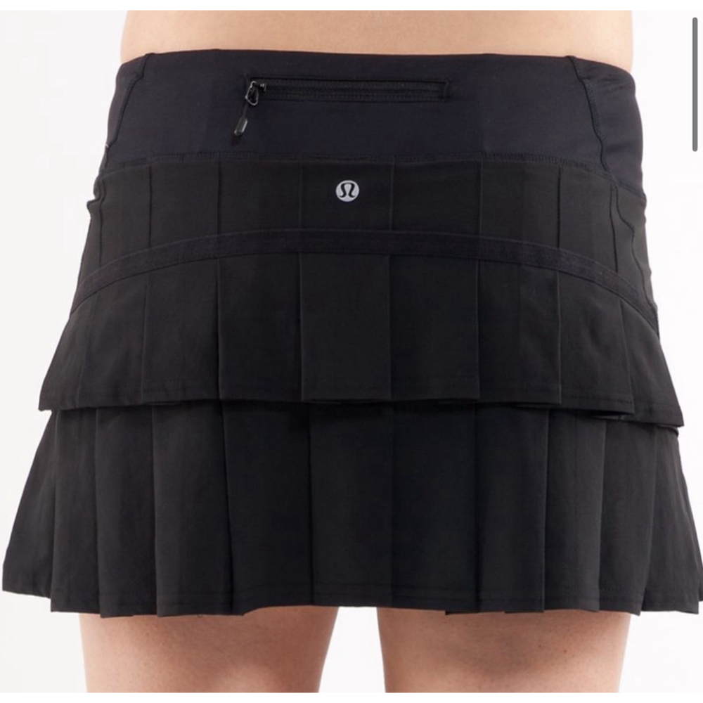 Lululemon Run Pace Setter Skirt Built in Shorts Size 6 Black Pleated Tennis Golf